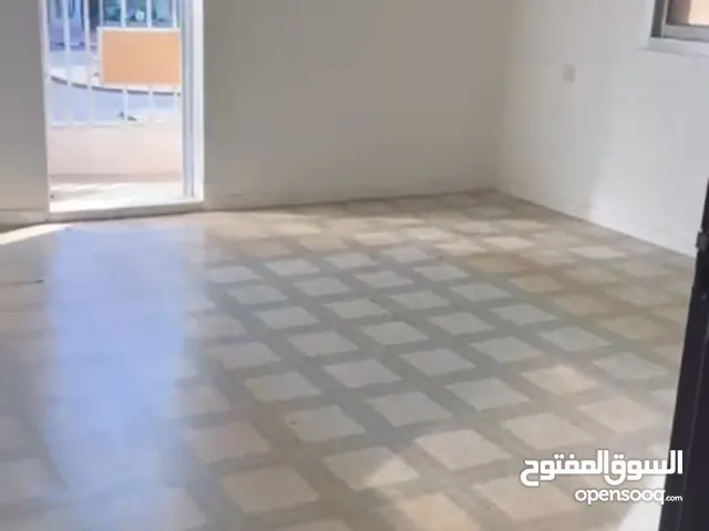 200 m2 2 Bedrooms Apartments for Rent in Hawally Salwa