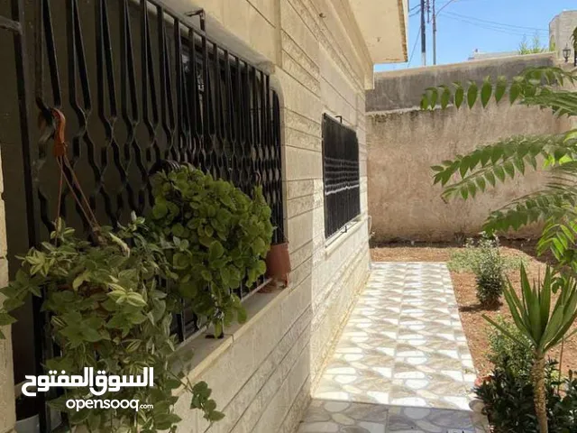 480 m2 More than 6 bedrooms Villa for Sale in Amman Khalda
