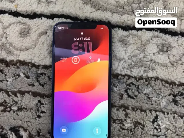 ايفون 12 عادي نظييف ما مبدل فيه شي