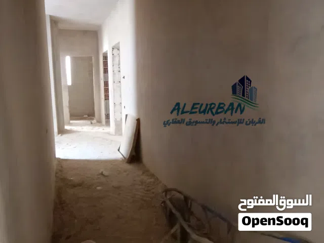 شقتين نص تشطيب في السراج بداية شارع اسطنبول