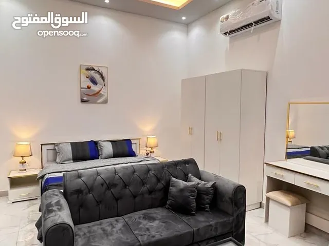 للإيجار استوديو مفروش vip في منطقة الخبيصي على الشارع الرئيسي