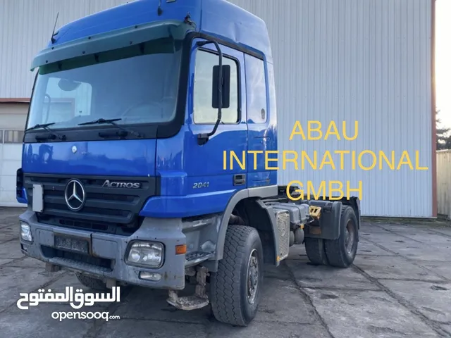 Tractor Unit Mercedes Benz 2008 in Benghazi