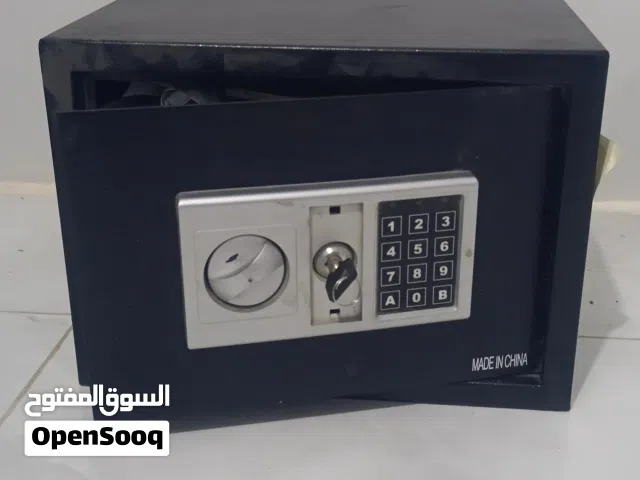 خزنه حديد مفتاح ورمز