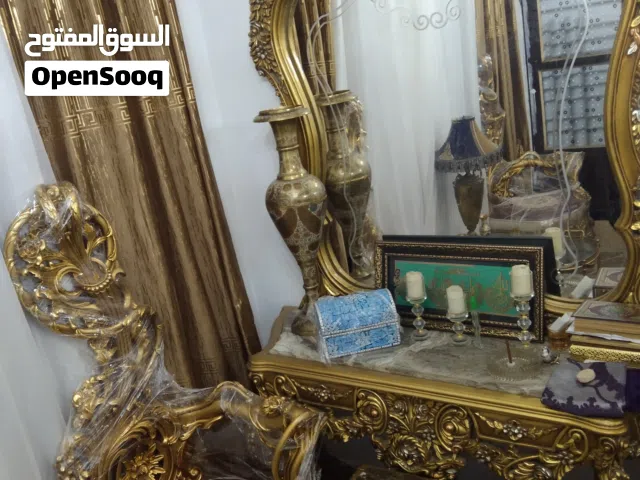 ميز مرايا مدخل غرفه ضيوف