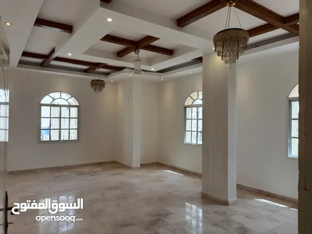 160 m2 4 Bedrooms Apartments for Rent in Dhofar Salala