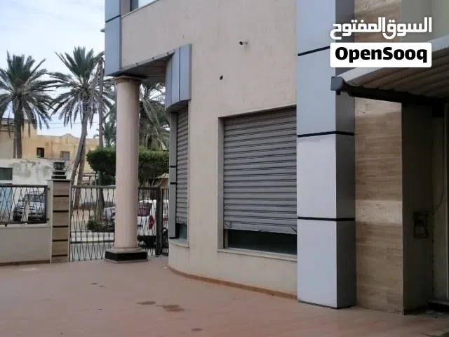 صالة كبيرة دورين زايد صالة ثالثة مستقلة بمساحة تزيد عن 700 متر للإيجار السنوي