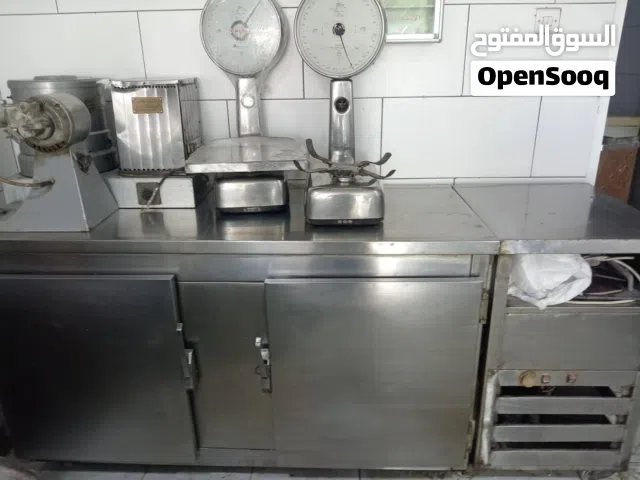 معدات مطعم مشكله