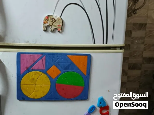 ثلاجة مستعملة نظيفة للبيع نوع شنون