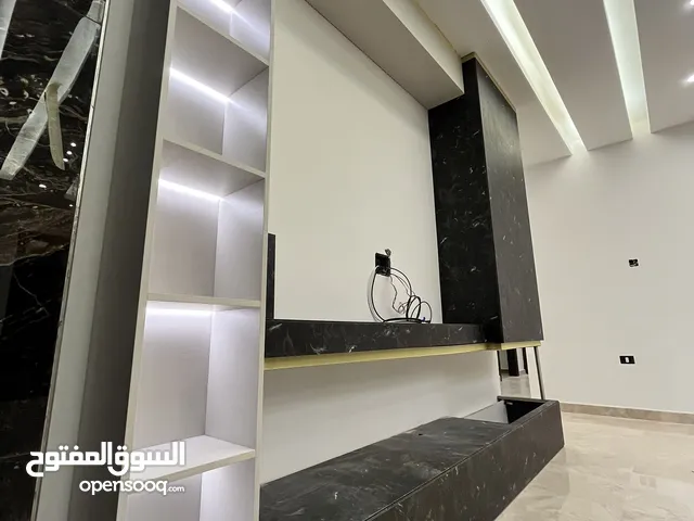 260m2 3 Bedrooms Apartments for Sale in Amman Deir Ghbar