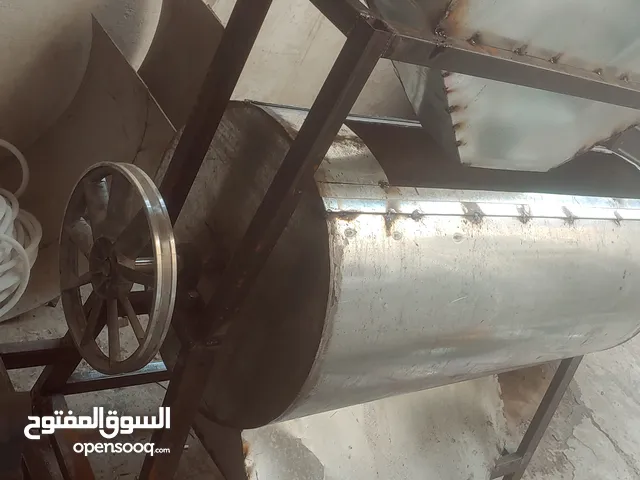 خزانات استيل وشبكات وجميع اعمال المصانع