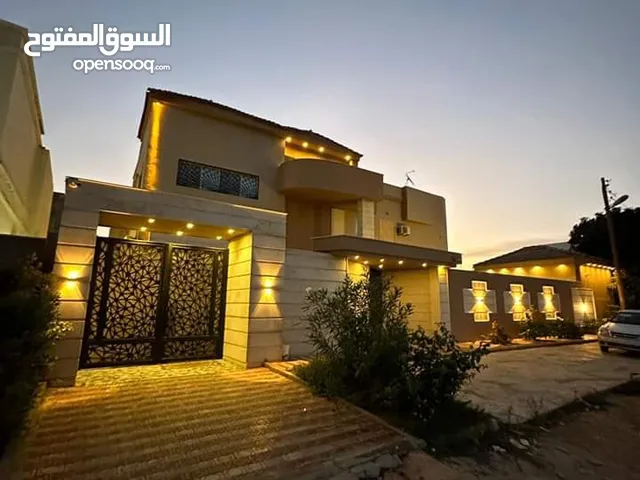 260m2 More than 6 bedrooms Villa for Rent in Benghazi Qar Yunis