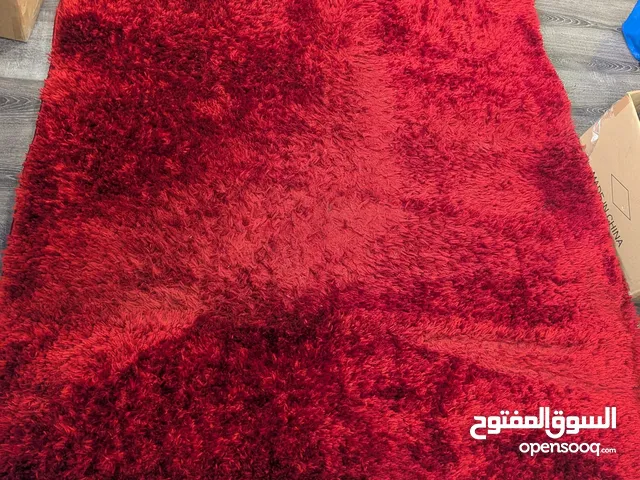 Used Turkish carpet, Kuwaiti made, size 150 x 220 سجادة تركية مستعملة صناعة كويتية مقاس 150×220