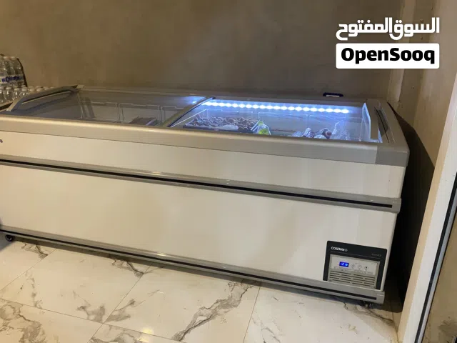 فريز جديد ليه اسبوعين بس شغال