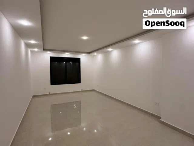 شقة جديدة * لم تسكن * 3نوم * 195* مطلة * شفا بدران