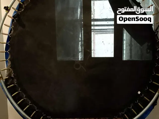 ترامبولين بحاله جيده جدا