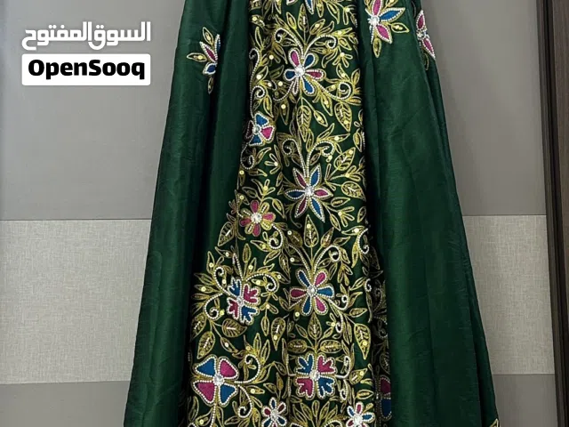 فستان جلوة للبيع