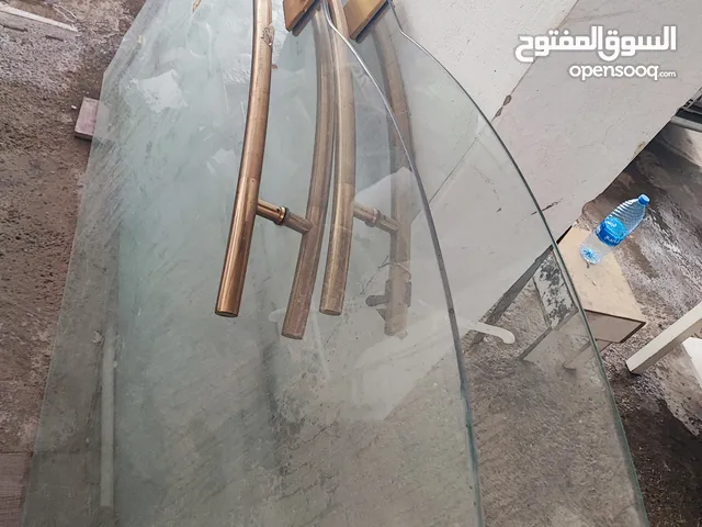للبيع باب سكريت عدد 2  مستعمل بحالة ممتازة