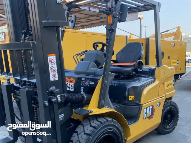 رافعات شوكية للإيجار forklift for rent
