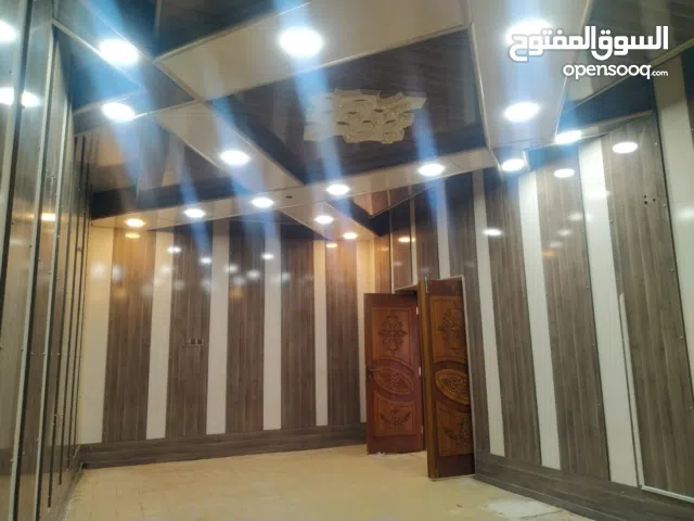 بيت نظيف موقع ممتاز للايجار في العباسبه قريب شارع 14 تموز