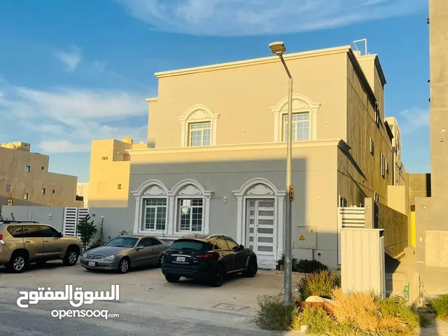 850 m2 More than 6 bedrooms Villa for Sale in Al Ahmadi Wafra residential