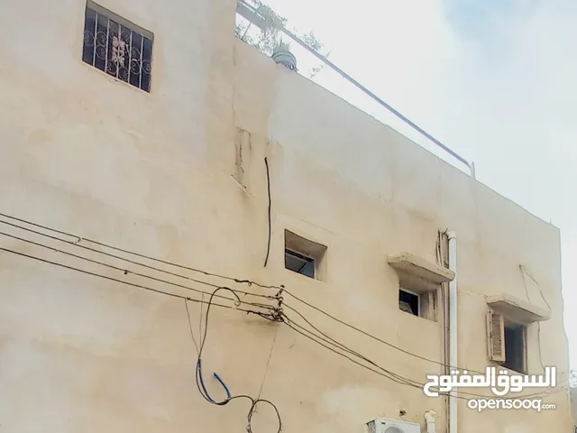 144 m2 4 Bedrooms Townhouse for Sale in Tripoli Abu Saleem