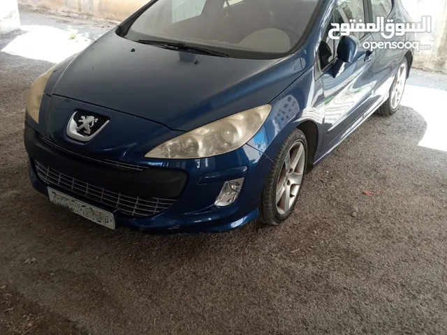 بيجو 308 موديل سنة 2008 بانوراما فرش جلد تحكم ستيرنج، شاشة حساس خلفي مرايا كهرباء 1.6 تيربو بنزين