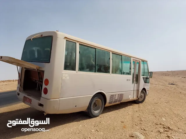 باص مستوبيشي 25 راكب