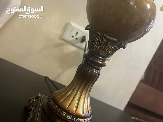 تيبل لامب للبيع بحالة ممتازة حجم كبير عدد 2