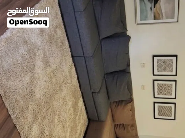 صالون شبه جديد للبيع