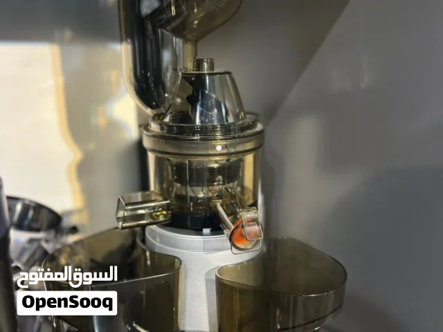 عصاره فواكه بطيئه اليكتا من الوكيل الحصري بضمان سنتان