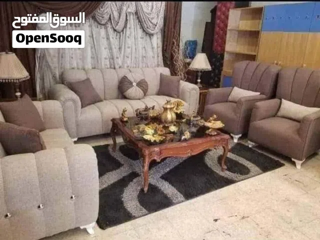 كنب طقم كنب فاخر بالوان جذابه 7 مقاعد وكورنرات من المصنع مباشره بسعر الجمله و يتوفر لدينا خدمه توصيل