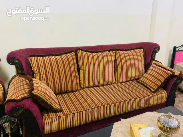 كنب مستعمل في حالة ممتازه /