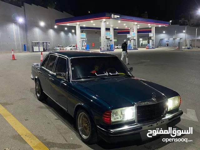 مرسيدس لف 82 للبيع