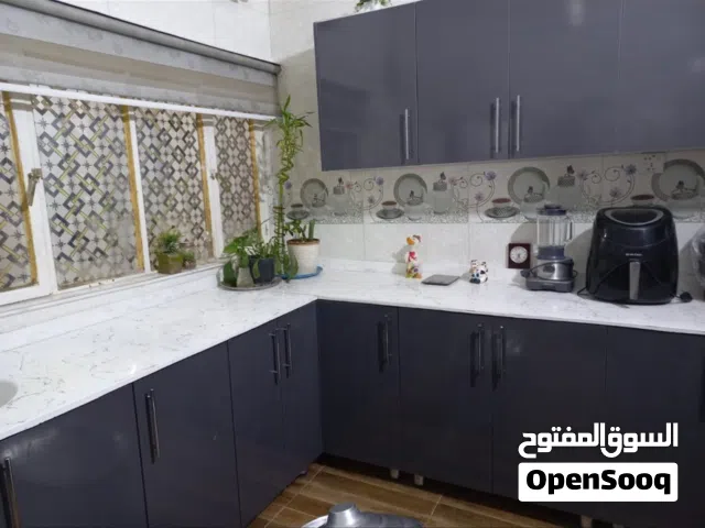 200 m2 4 Bedrooms Townhouse for Sale in Basra Al Amn Al Dakhile