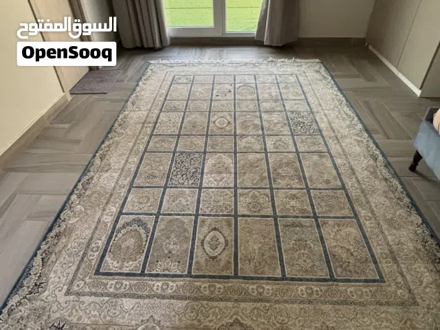 سجادة مِهرام الملكية (مستوحى من اسم النقشة الأصلي مهرو ويحمل طابع الفخامة والجمال).