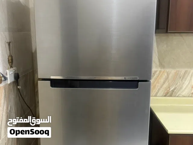 للبيع ثلاجه سامسونج شبه جديده نظييفه جداا