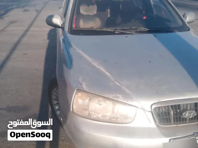 2001 هيونداي افانتي SE