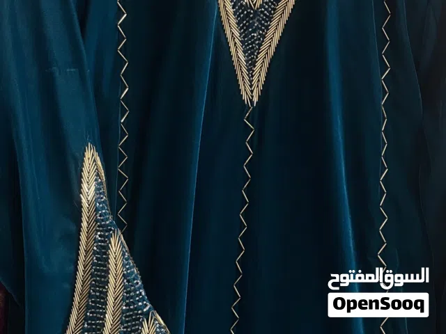 جلابية تتطريز مخمل