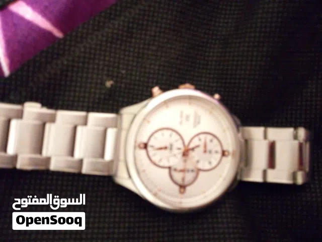 ساعه ألبا مستعمله كالجديده  بحاله ممتازه لونها فضي وهي اصليه مطلوب نهائي 1100 ج