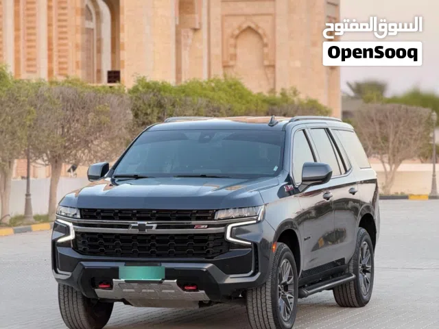 شيفروليه تاهو فئة Z71 2021 فورويل بحالة الوكالة نظيفة جداً بلون مميّز