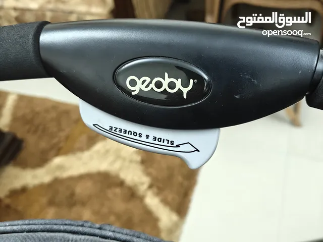 عرباية أطفال جديدة من ماركة Geoby للبيع