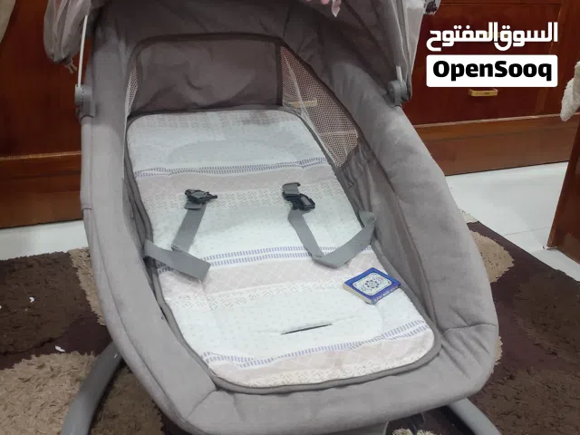 كرسي اطفال هزاز يشتغل عالشاحنه