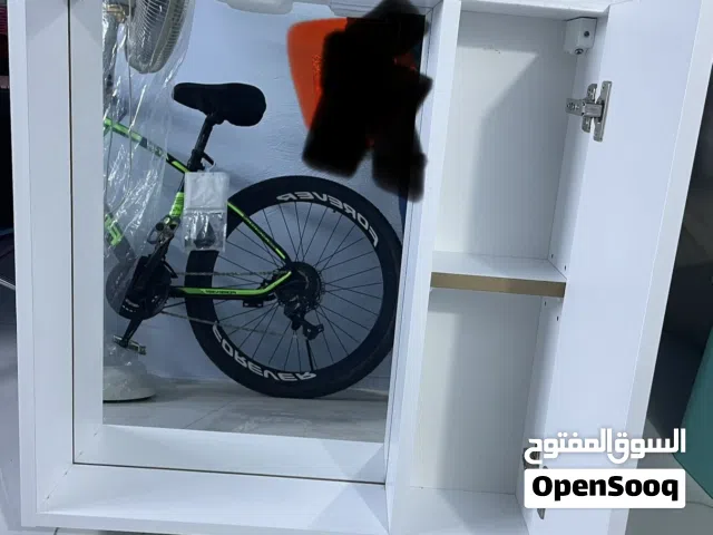 خزانة / صيدلية بيضاء