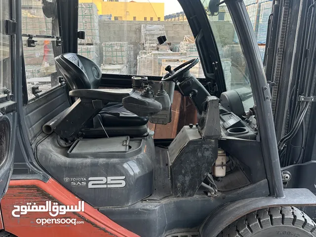 تيوتا 2016 2.5 طن
