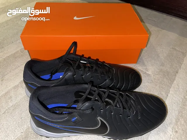 Nike Sport Shoes in Al Ahmadi
