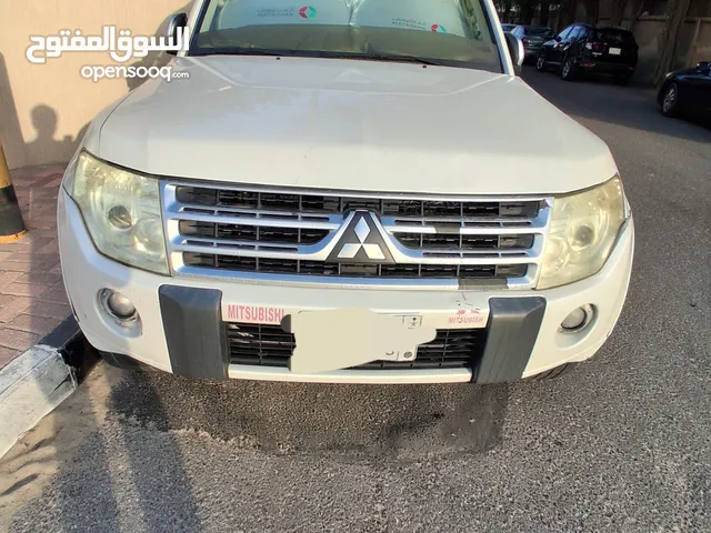 متسوبيشي باجيرو للبيع