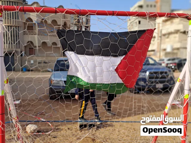 مرمات كرة القدم خماسيات 2×3 مستعملات  بالشباك متاعهم درجة ممتازة الشباك استعمال 20 يوم فقط