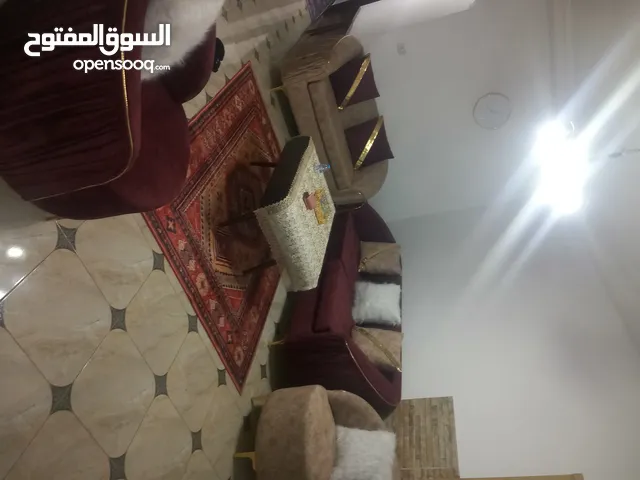 طقم كنب غرفة ضيوف بحال الوكاله للبيع بدون الطاولات الطقم فخم عالواقع