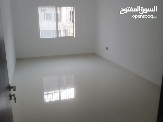 200m2 3 Bedrooms Apartments for Sale in Northern Governorate Madinat Hamad