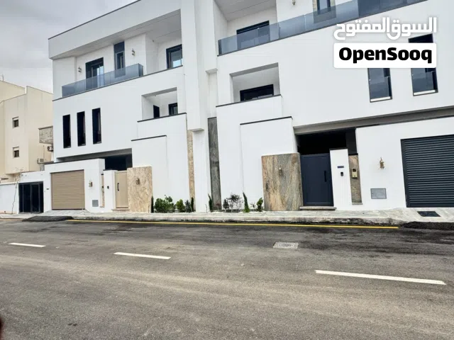 500 m2 More than 6 bedrooms Villa for Sale in Tripoli Souq Al-Juma'a